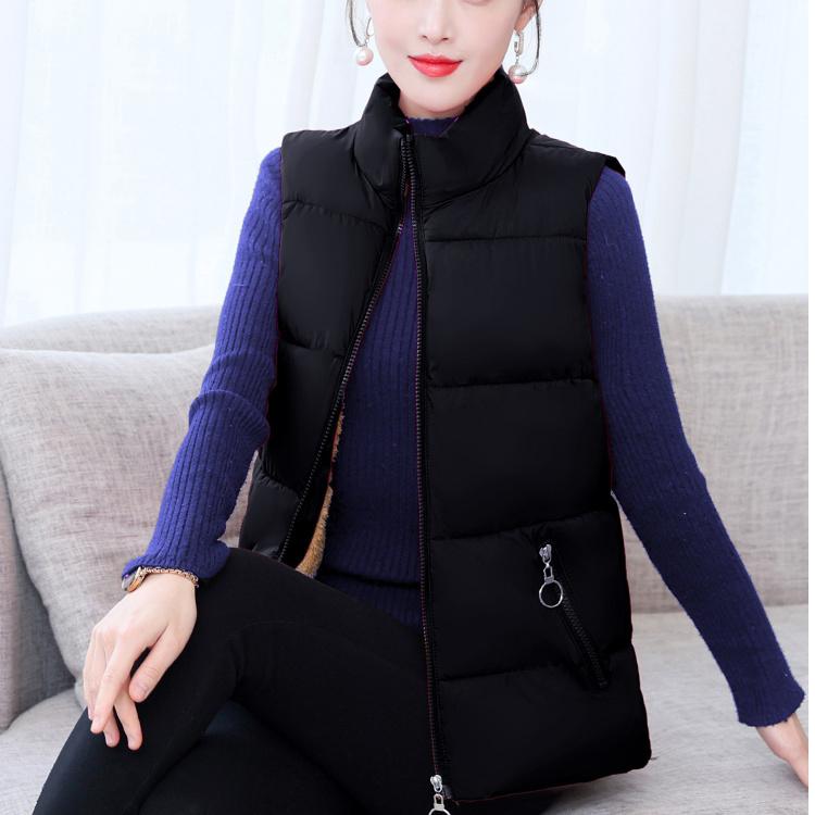 Thickened Warm Vest for Women Loose-Fit Sleeveless Coat with Short Padded or Autumn and Winter