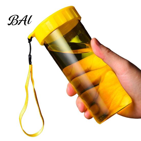 Heat Resistant Drinking Vessel Transparent Water Cup, Portable Plastic Bottle, with Strap Everyday Hydration Accessory Handle, Clear Heat-resistant