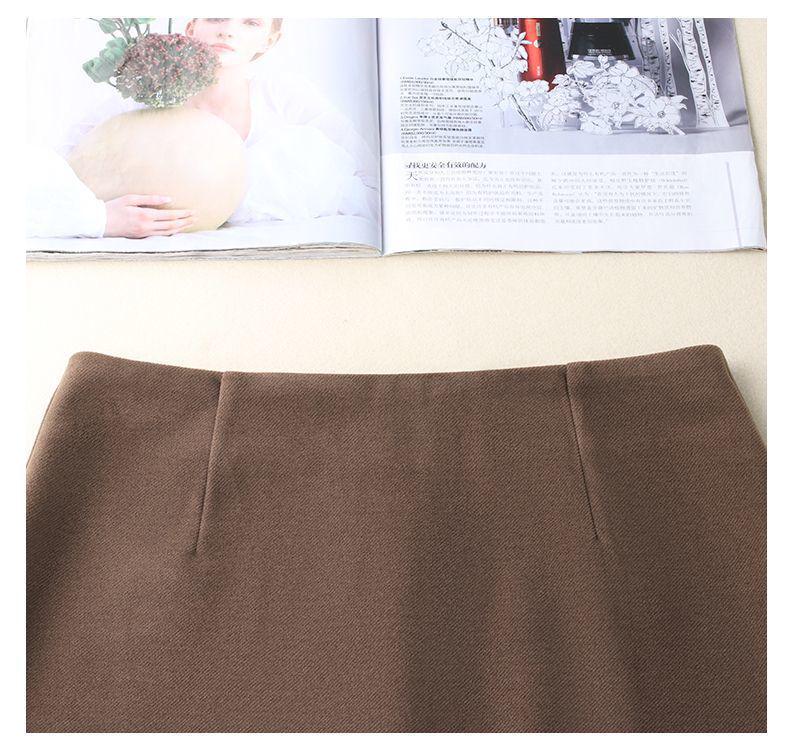 2025 Черная шерстяная юбка средней длины с разрезом и высокой талией - Осенне-зимний стройнящий стиль