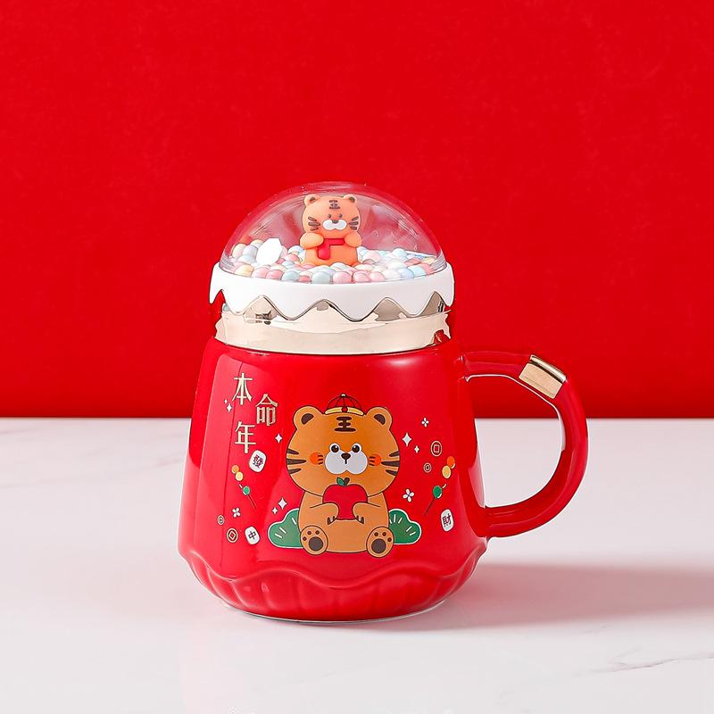 Кружка с крышкой "Год Тигра" Креативная керамическая чашка большой емкости Парная чашка для пары Милая мультяшная кофейная кружка для домашнего использования