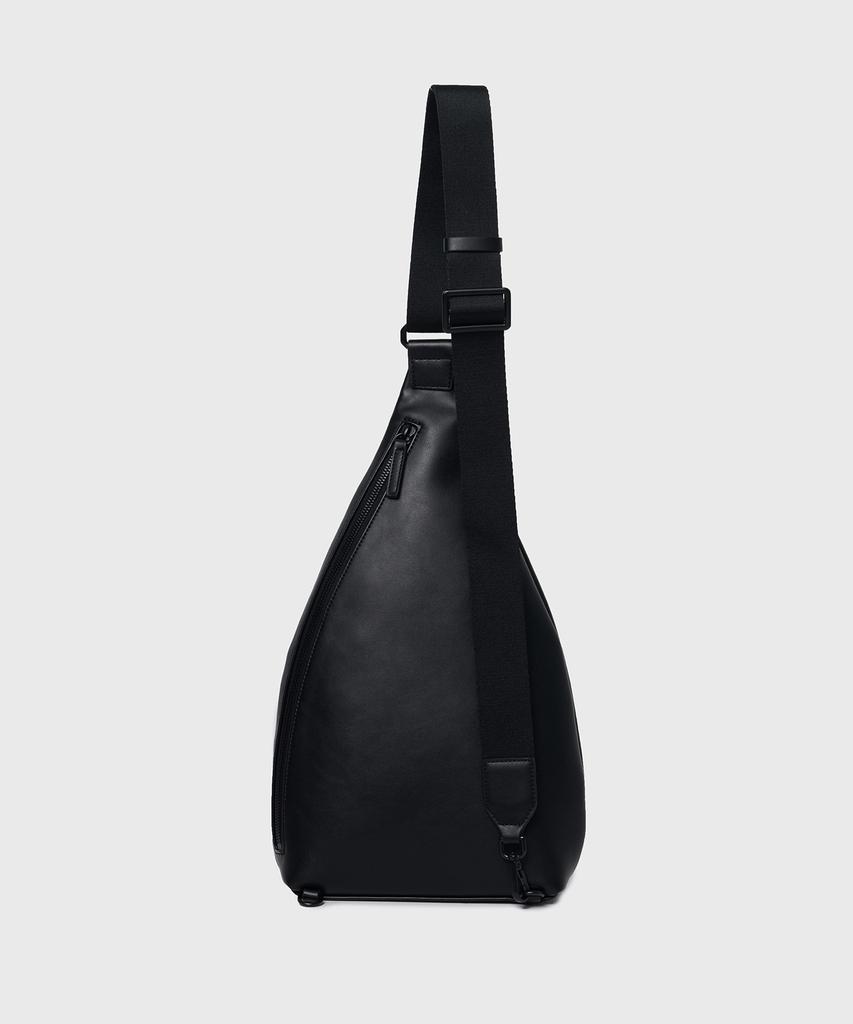 Musinsa Standard Synthetic Leather Flask Sling Bag [Black]