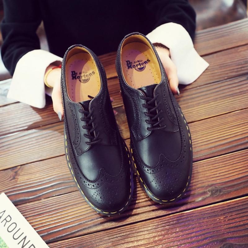 2025 весна новая пара броги маленькие кожаные туфли британский ветер цветочное платье мужские и женские одинарные туфли большой размер 45