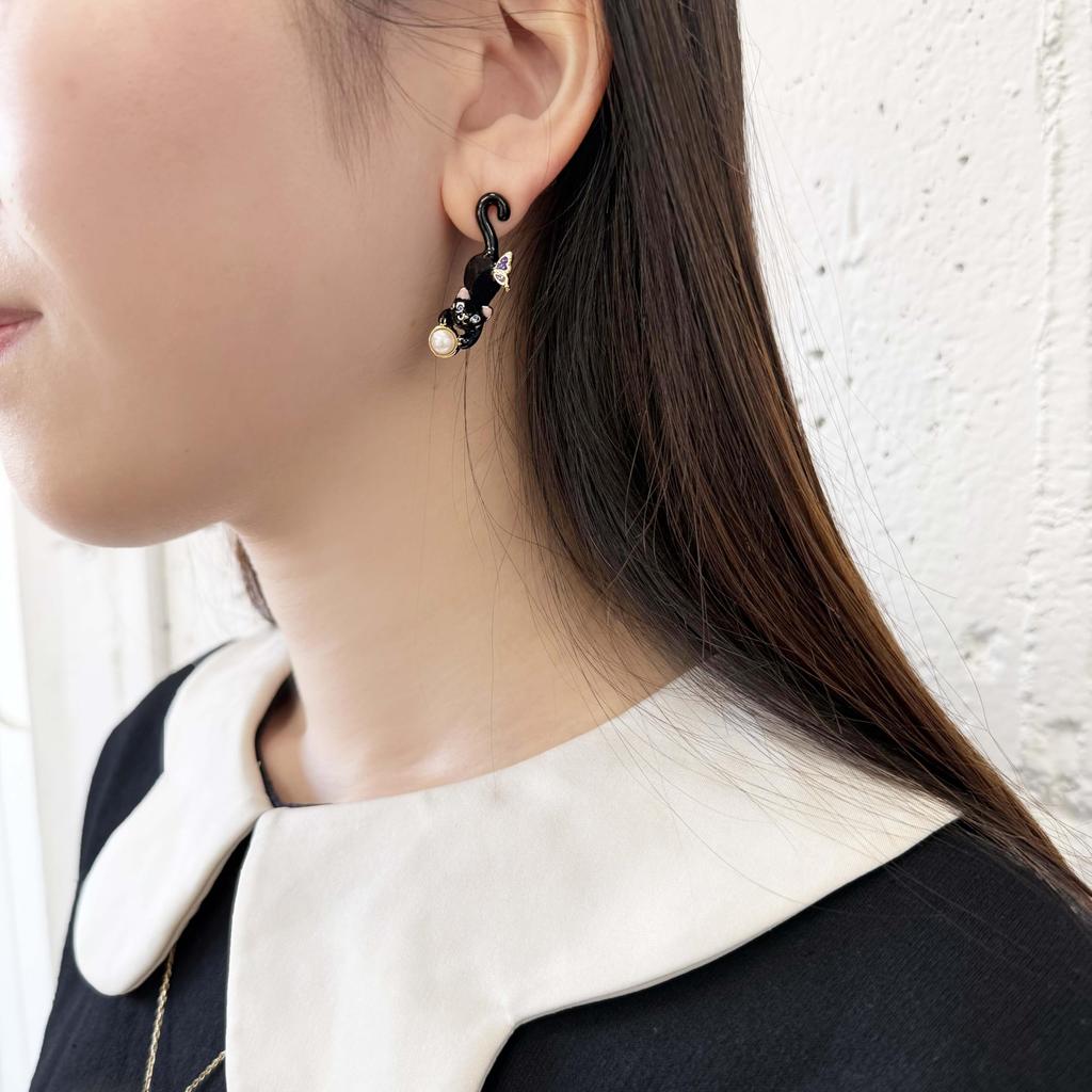 Cat Motif Earrings SAME1503 XX [Anna Sui]