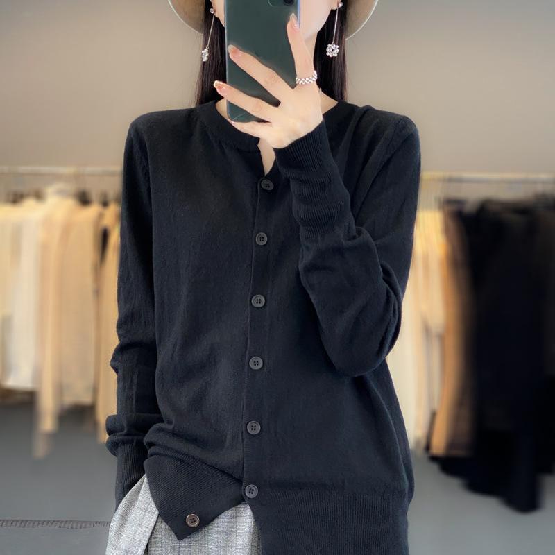 Spring and Autumn Women's Knitwear Long-sleeved Knitted Cardigan Short Jacket Sweater Fashion Temperament Ageing Loose Outerwear Sweater Sweater