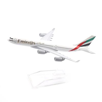 Масштаб 1/400, 16 см, модель самолета A340 Emirates Airways, литая из металла.