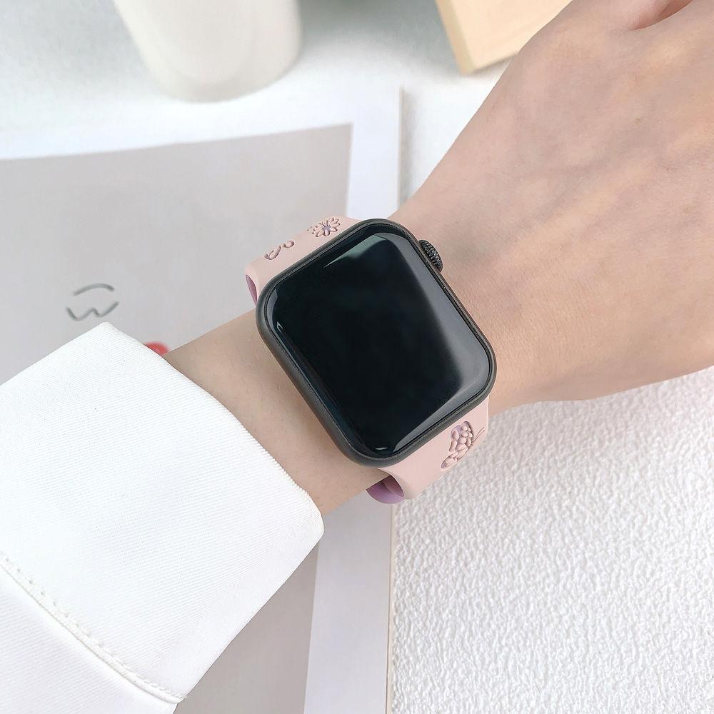 Ремешок с тиснением в виде бабочки для Apple Watch S10 - мягкий силиконовый ремешок с застежкой-бабочкой, креативный сменный ремешок для iWatch 10/9/8/7/6/5/4/3/2/1/Se/Ultra/ultra2