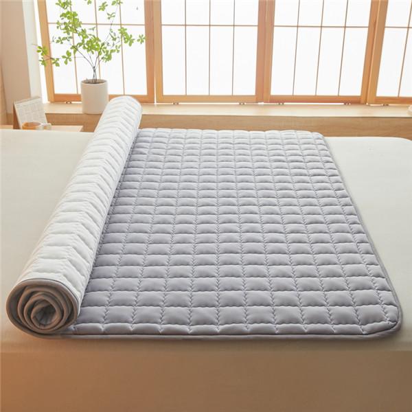 Waterproof Mattress Pad Anti-mite Non-Slip Bedspread Fold Tatami Bedroom Hotel Sleeping Mattress Cotton Bedspread Bedding Mat (No Pillowcase)