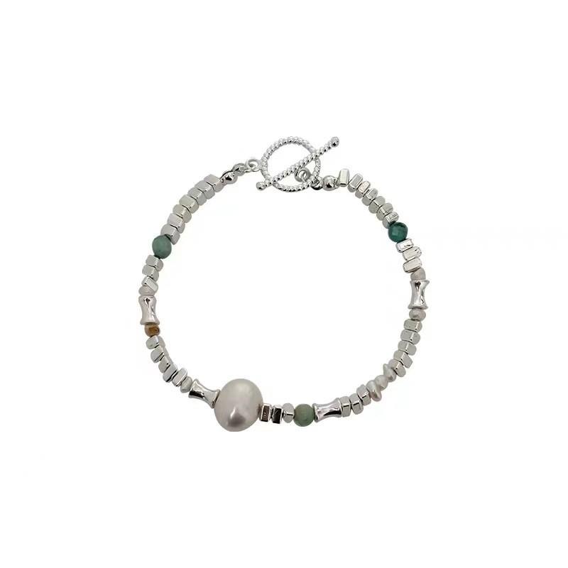 Womens Highend Fashionable Bracelet With Unique Geometric Pearls