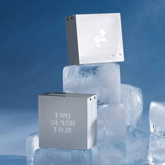 TWO SLASH FOUR Strobing Face Cube