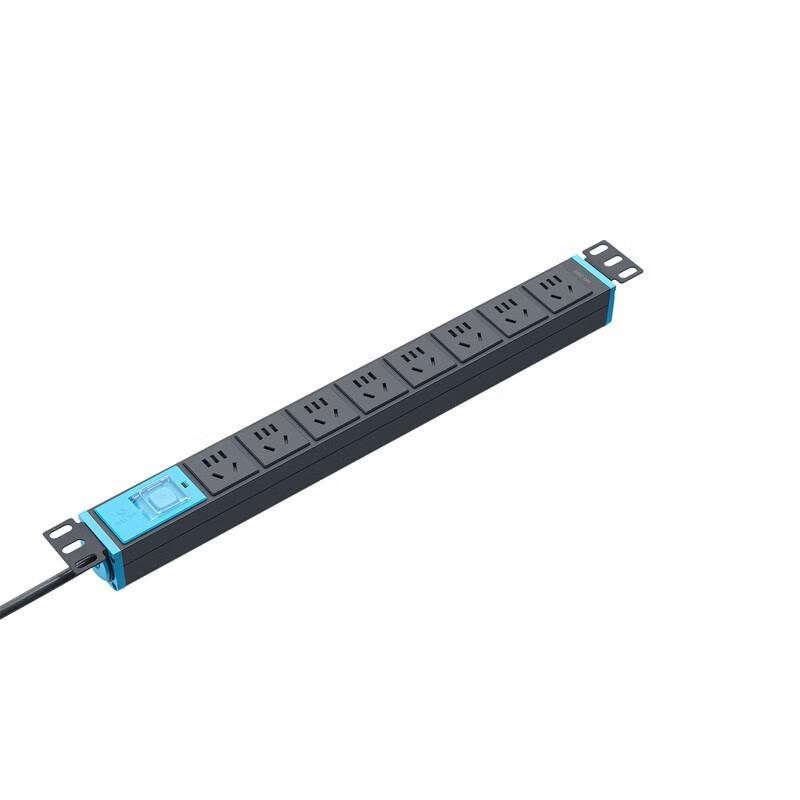 Bull PDU Rack Power Strip CN plug (adapter included)