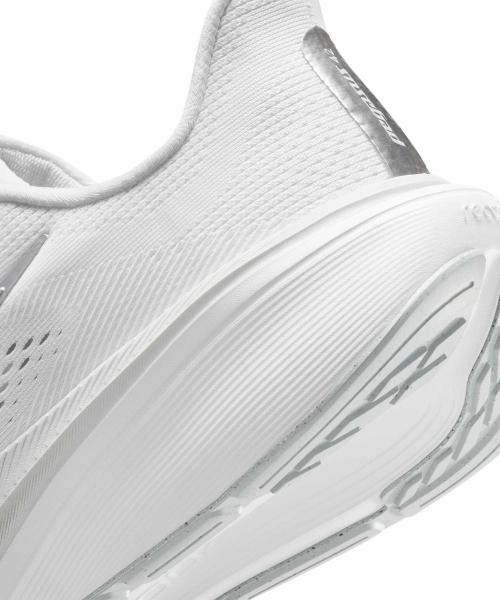 [Nike] Pegasus 42 W - White:Wolf Grey:Cool Grey:Metallic Silver (IB1881-102)