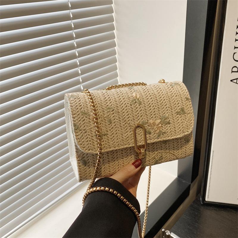 Популярная в этом году маленькая женская сумка 2025 лето новая модная трендовая сумка через плечо и мессенджер, сумка-бестселлер в интернете, кружевная соломенная маленькая квадратная сумка
