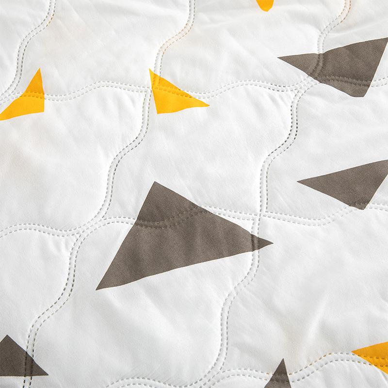 Заводская цена Шелковое одеяло Шелковистое Охлаждающее Тонкое Одеяло Летнее Одеяло Можно Стирать в Машине Односпальный/Двуспальный/Королевский Размер