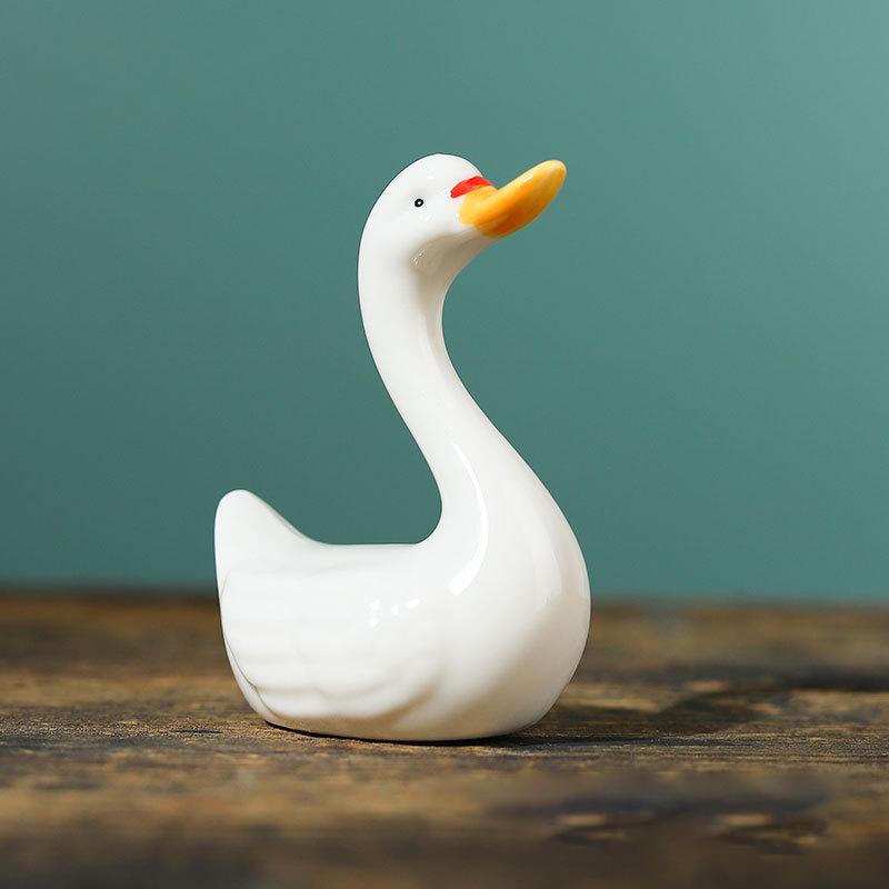 Мини-милые животные, кисть для рисования, подставка для ручек, керамические украшения, держатель для ручек для китайской каллиграфии, подушка для ручек, новинка