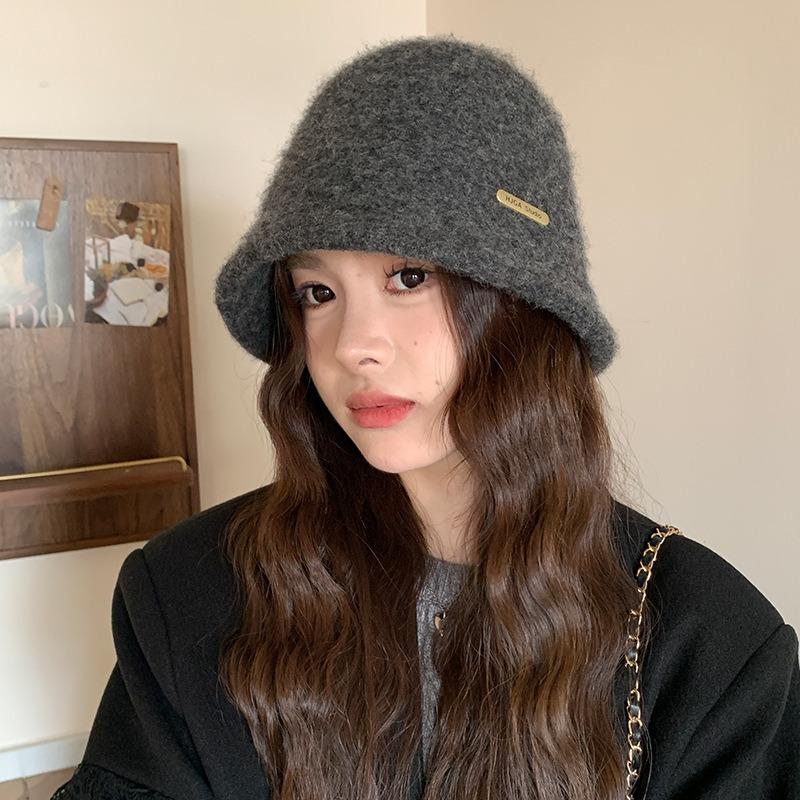 Autumn and Winter Warm and Ear Protecting Versatile Lamb Wool Fisherman Hat with Large Head and Basin Hat Face Covering Bucket Hat