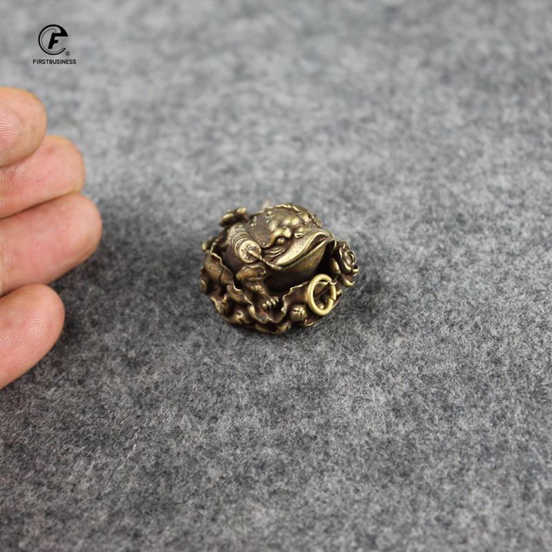 Solid Copper Lucky Toad Tea Ceremony Small Ornaments Tea Pet Antique Bronze Animal Bufo Figures Miniatures Desk Decoration Craft