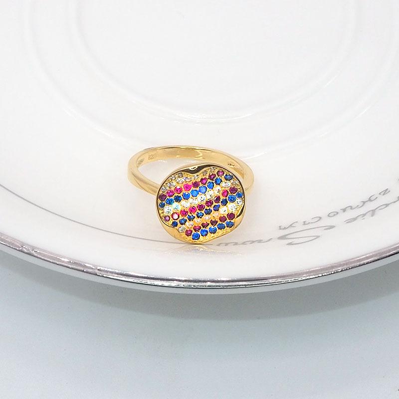 Модное женское кольцо из синей и белой шпинели с микропавеированным золотом 14 карат из стерлингового серебра 925 пробы с покрытием из шпинели.