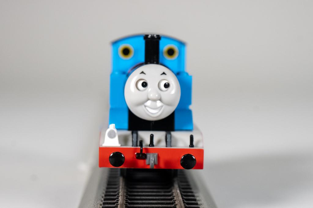 Bachman HO Gauge Thomas the Tank Engine Модель паровоза Thomas Railway 28-58741