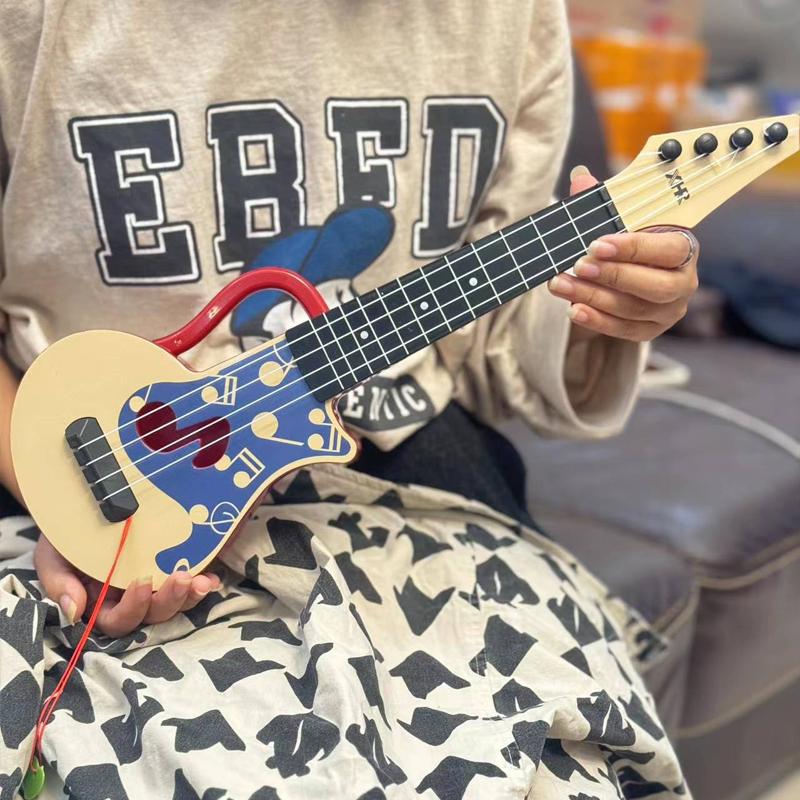 Дети могут щипать струны и играть в игрушки Yukrili для начинающих, гитарные головоломки и музыкальные инструменты