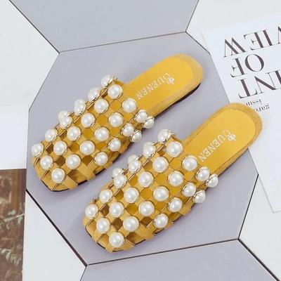 Модные женские модные повседневные плоские мюли с жемчужными бусинами и заклепками, однотонные сандалии с жемчугом, повседневные нескользящие шлепанцы на плоской подошве, легкие