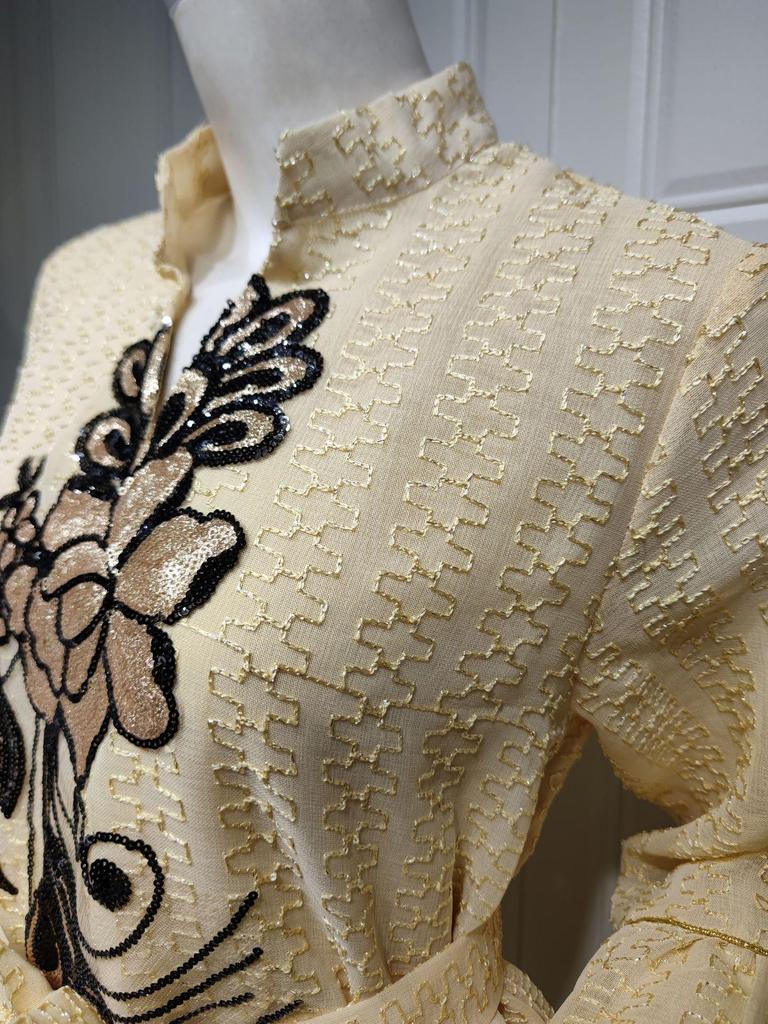 AB268 Кафтан с вышивкой пайетками: Элегантное длинное платье для женщин