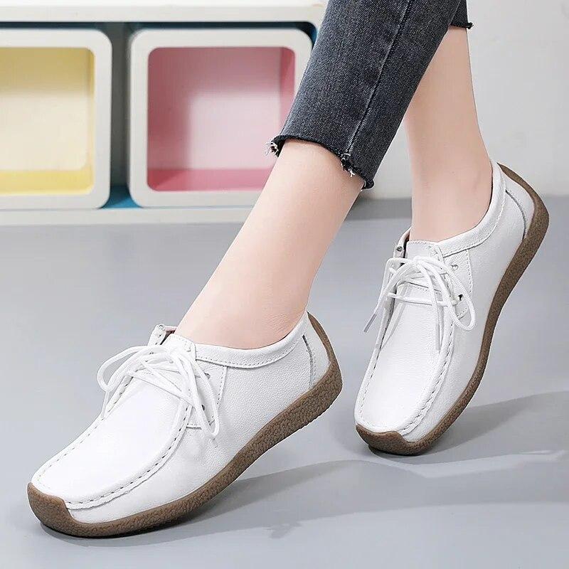 Новинка 2024 года, женская обувь из воловьей кожи большого размера, повседневная обувь на мягкой подошве, одинарные туфли на шнуровке