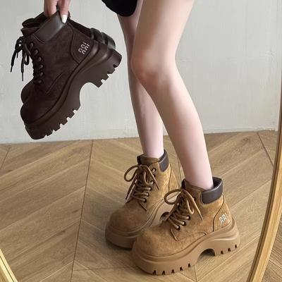 Британские ботинки Мартин женские 2025 осень и зима новые ретро ботинки на платформе популярные рабочие ботинки цвета ревеня кожаные короткие ботинки