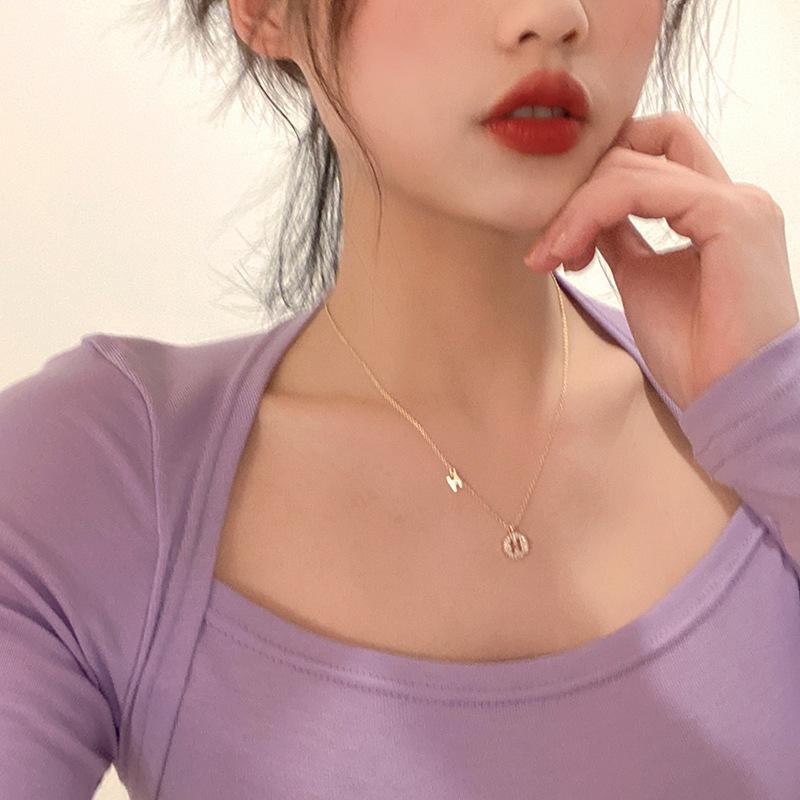 South Korea Dongdaemun Collarbone Chain Keep The Letter H Necklace Women'S Fashion Temperament Design Simple Neck Chain