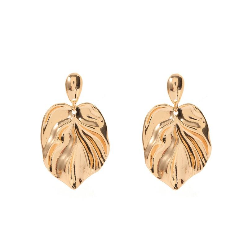 Elegant Zinc Alloy Leaf Earrings Women Gold Toned Minimalist Fashion Studs Trendy Botanical Jewelry Daily Wear