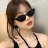 Retro Triangular Cat Eye Small Face Sunglasses Women'S High-End Sense Black Small Frame Sunscreen Shape Photo Sunglasses