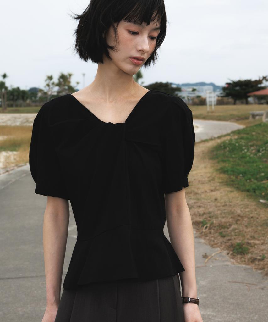 DEHEVE Unbalanced Twist Blouse [Black]