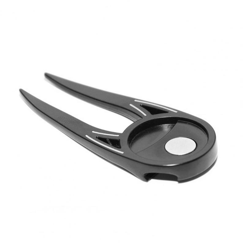 Light weight Golf Course Accessory Divot Fixer and Beverages Opener Personality for Tournaments