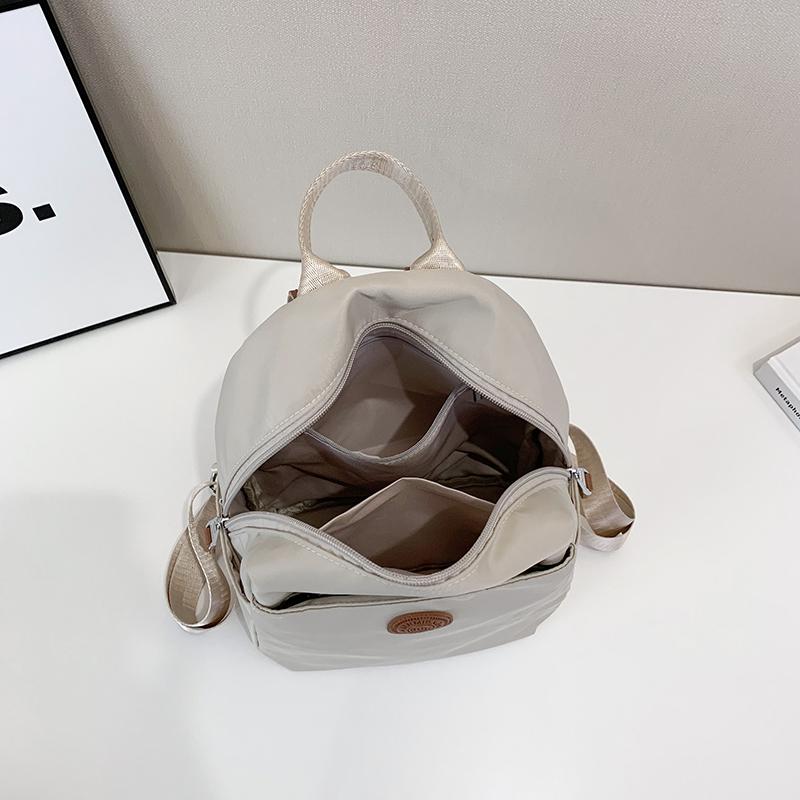 Large Capacity Backpack Women's Lightweight Commuter Travel Backpack Student Schoolbag