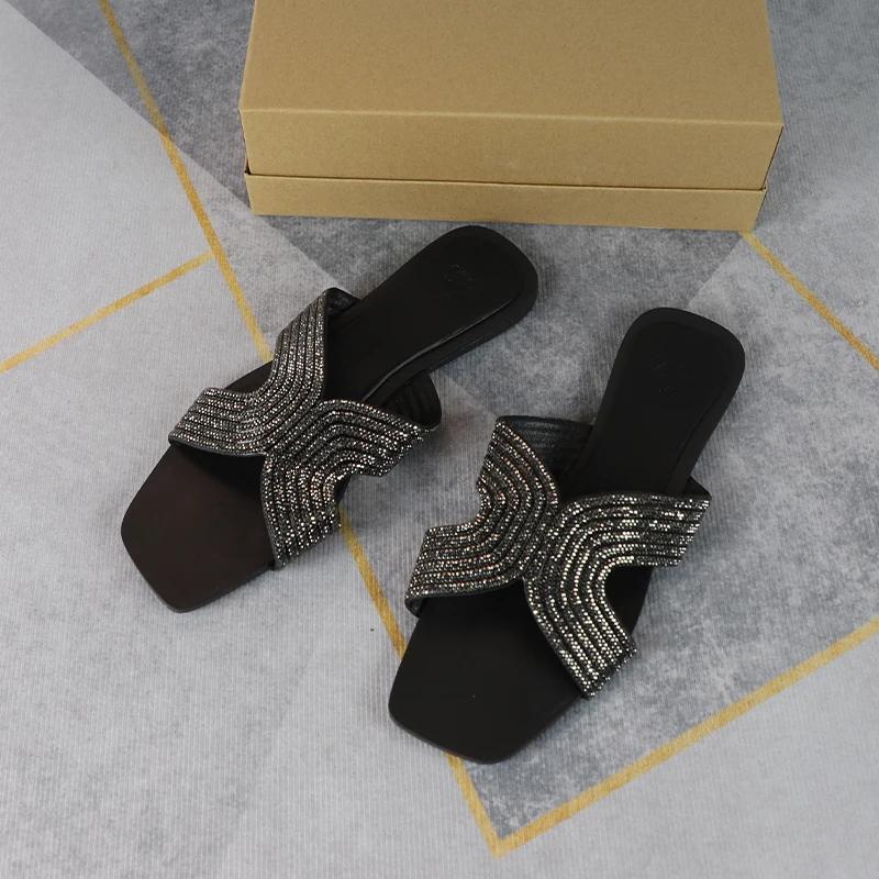 Fashion Women's Sandals 2024 Low Heel Summer Fashion Bling Square Toe Slippers Comfortable Outdoor Slides Broken Diamond Shiny Fashion
