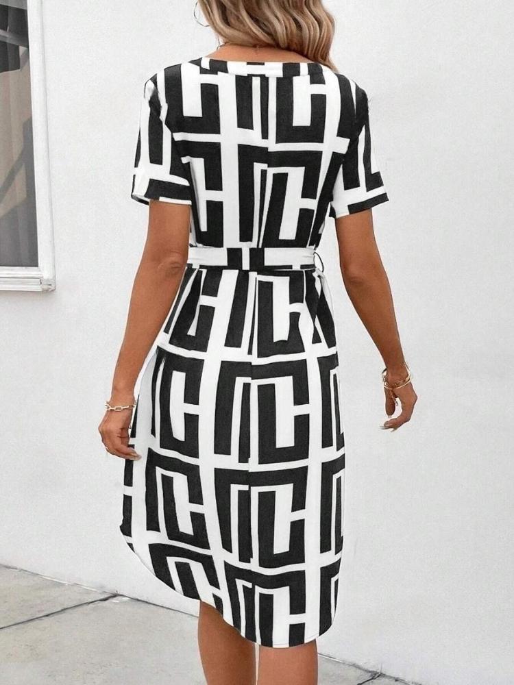 Summer Women's Short Sleeved Dress V-neck Fashionable Elegant Dress Casual Lace Up Beach Dress