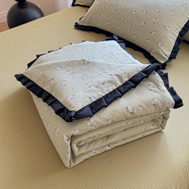 Sleeping grid A-class Hepburn style aerobic cloud feeling cotton jacquard knitted washed cotton double-layer yarn summer quilt
