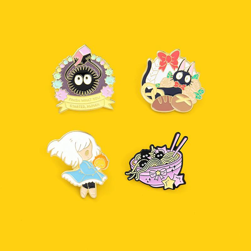 Creative Japanese Cartoon Girl Ramen Shaped Alloy Enamel Pin Brooch For Unique Fashion Accessories
