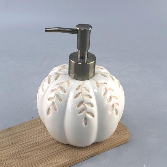 2Pcs 460ML Halloween Pumpkin Liquid Soap Dispenser Shampoo Body Hand Wash Shower Gel Facial Cleanser Container Bathroom Refillable Empty