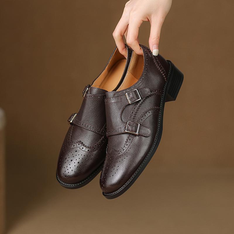 Модная женская обувь Оксфорды на низком каблуке 2025 Весенняя обувь для женщины Натуральная кожа Броги Винтажные лоферы с пряжкой Повседневная черная коричневая обувь для девочек