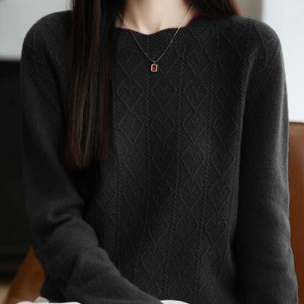 Navava Women Diamond Point Round Neck Long Sleeve Knit Top Nk3321