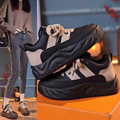 Весна и лето 2025 новые ретро уродливо милые туфли-хлебушки женские на платформе с увеличением высоты дышащие туфли на маффиновой подошве повседневная спортивная обувь