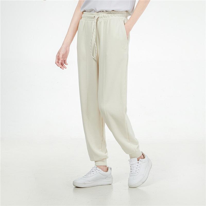 PUMA Knitted Sweatpants Women's Ecru Moderate Straight Fit Pants 531930-73