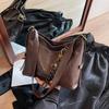 Large-capacity Bag Women's Autumn and Winter Versatile New Simple Shoulder Messenger Bag High-grade Texture Commuter Bucket Bag