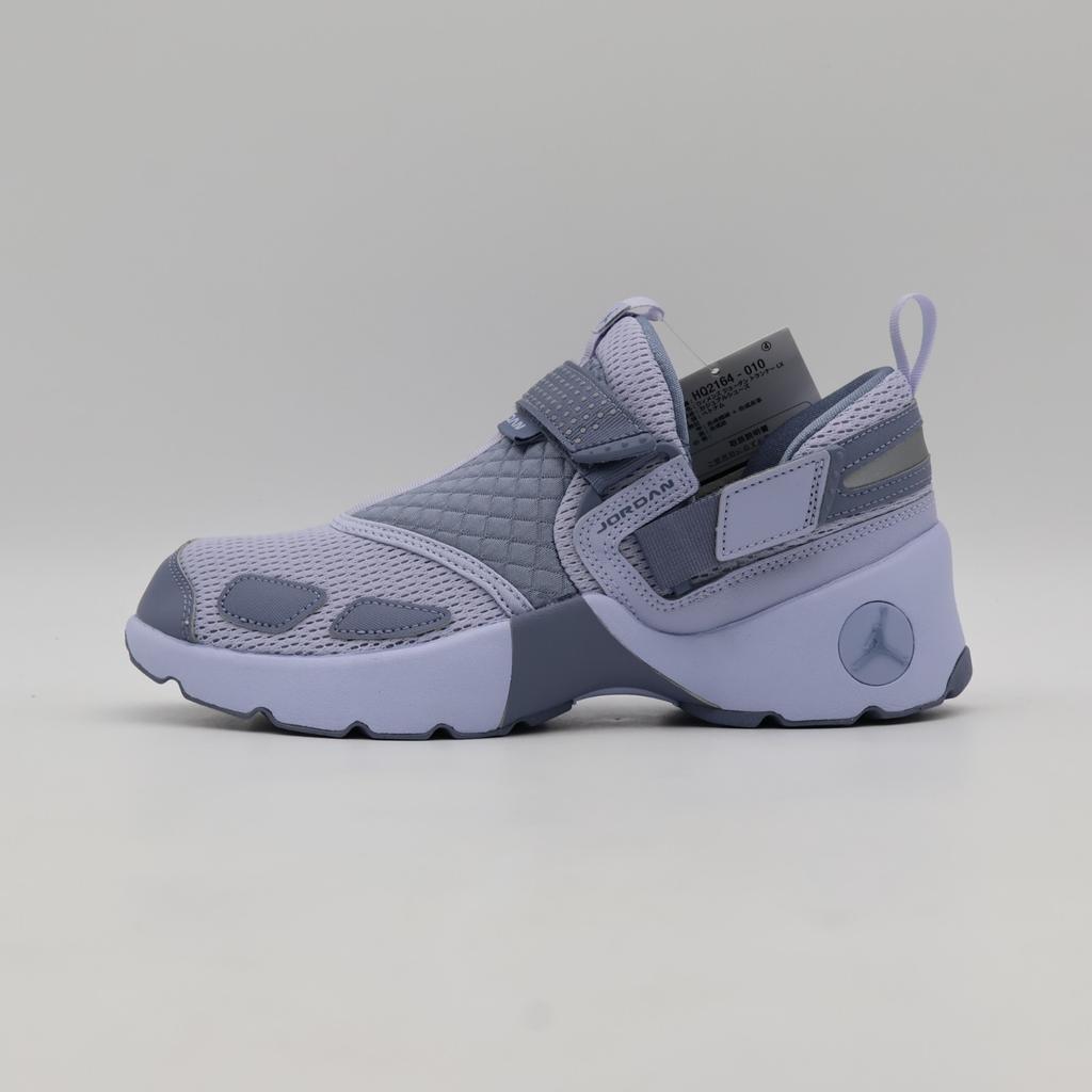 HQ2164-010 Nike Jordan Trunner LX Призрачный Отражающий Серебристый Пепельно-Серый (Женский)
