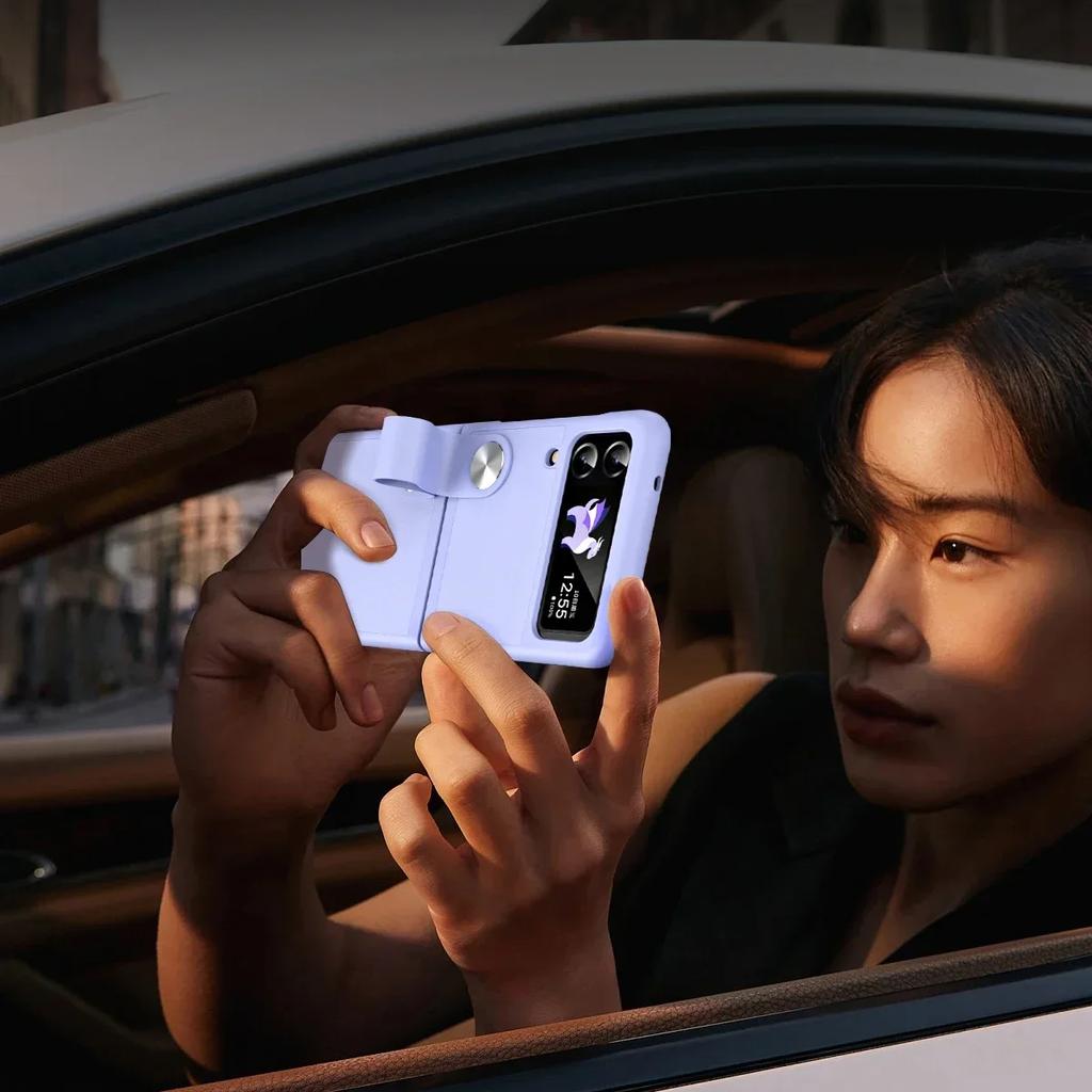 Кожаный чехол-книжка для Samsung Galaxy Z Flip 8 4 5 6 7 5G Flip7 Flip5 Flip6 С держателем-ремешком на руку Защита Ударопрочный Модный чехол
