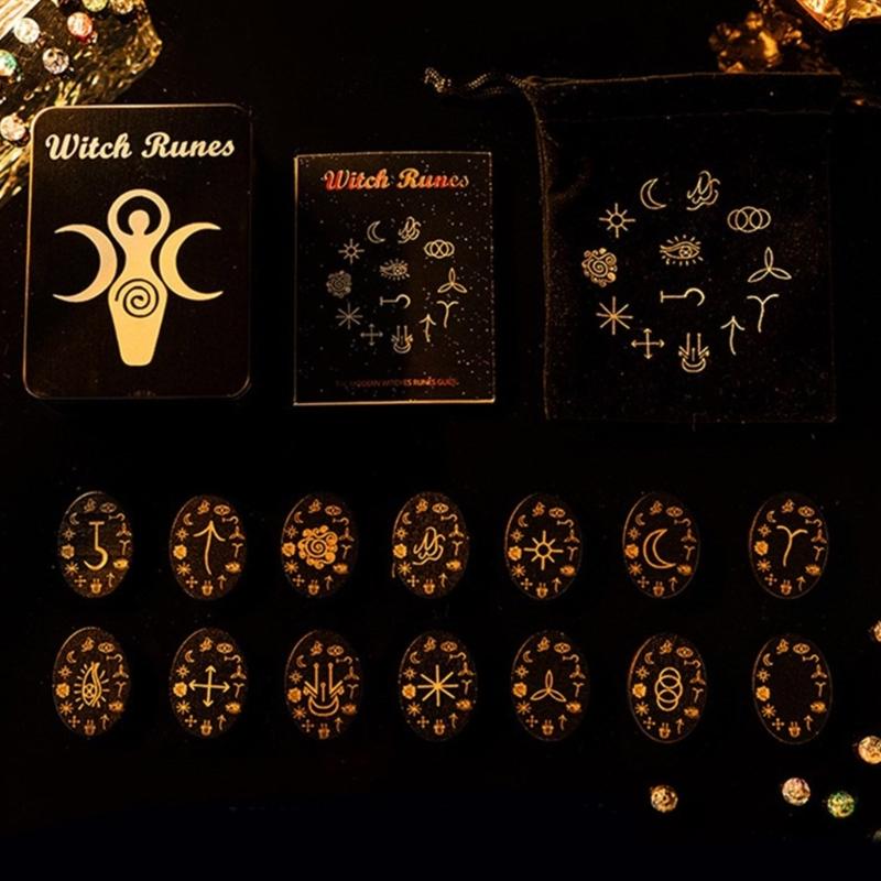 Руны из массива дерева для гаданий, колдовства, ксилографические оракулы скандинавской мифологии