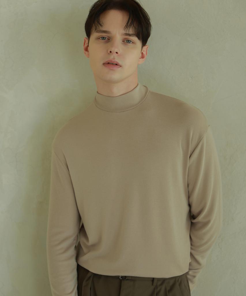 ESN Half Turtleneck Knit T-Shirt Beige