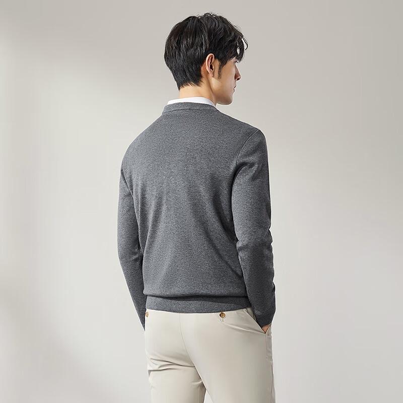 Men's Round Neck Knit Sweater