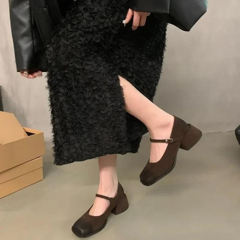 Модные фетровые туфли Мэри Джейн для женщин с квадратным носком из флока, новые модные винтажные туфли из искусственной замши, массивные туфли для платья, весна