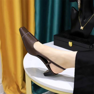 Мода Ретро Весна Лето Мода Мелкий Вырез Маленький Квадратный Носок Полые Женские Толстый Каблук Сандалии Слингбэк Банкетные Мюли